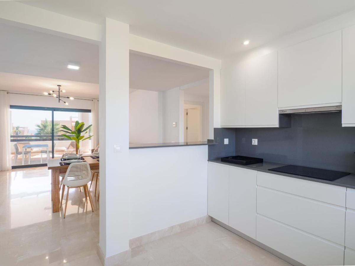 2306 - Brand New Apt, Walking Distance To Beach! Касарес Экстерьер фото